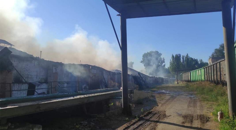 Спасатели 22 пожарно-спасательного отряда ГСЧС ликвидировали пожар склад...